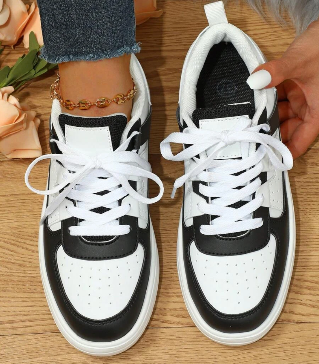 Alexandra | Women's Walking Sneakers