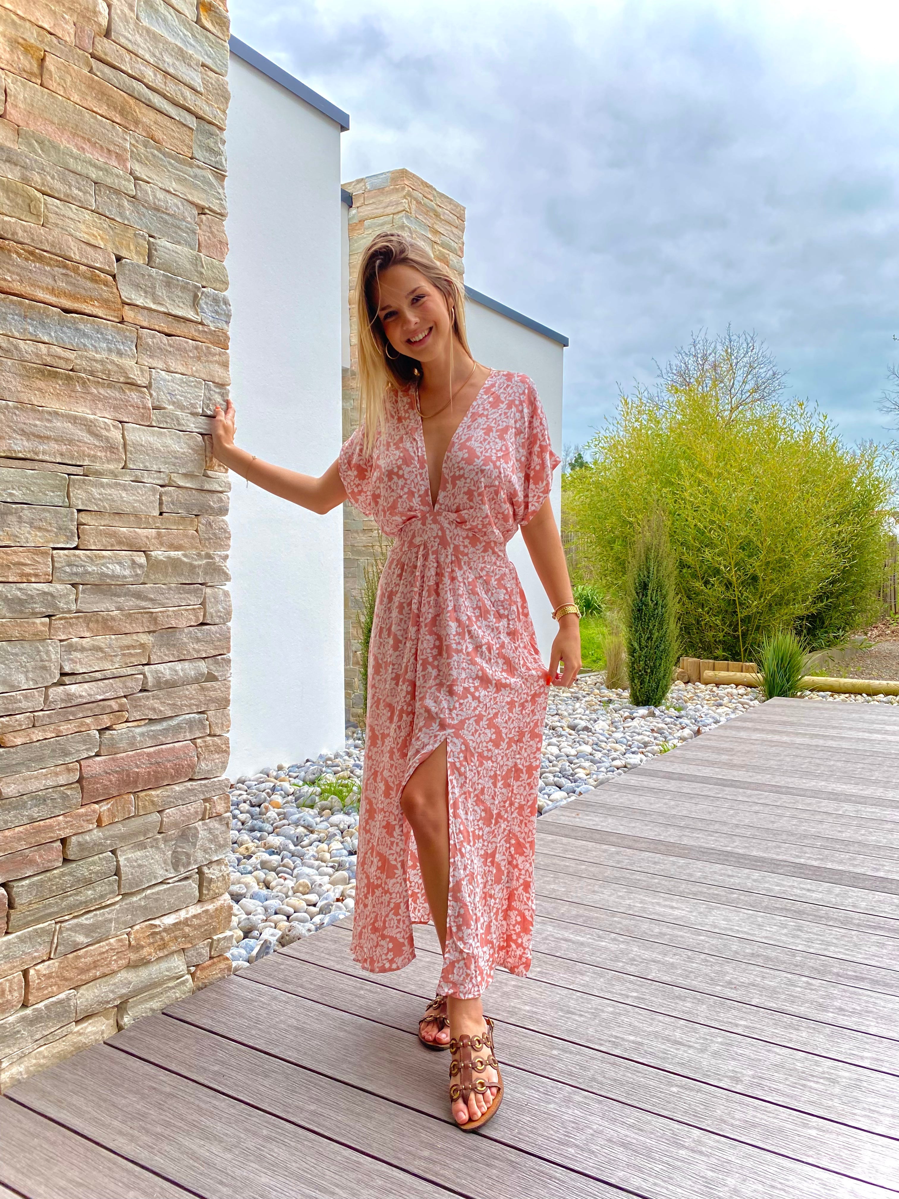 Yana's Bohemian Pink Maxi Dress with V-Neck and Side Slit