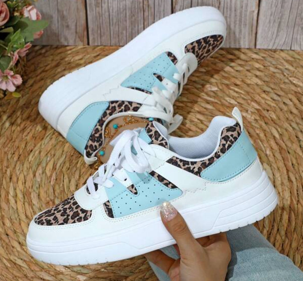 Alexandra | Women's Walking Sneakers