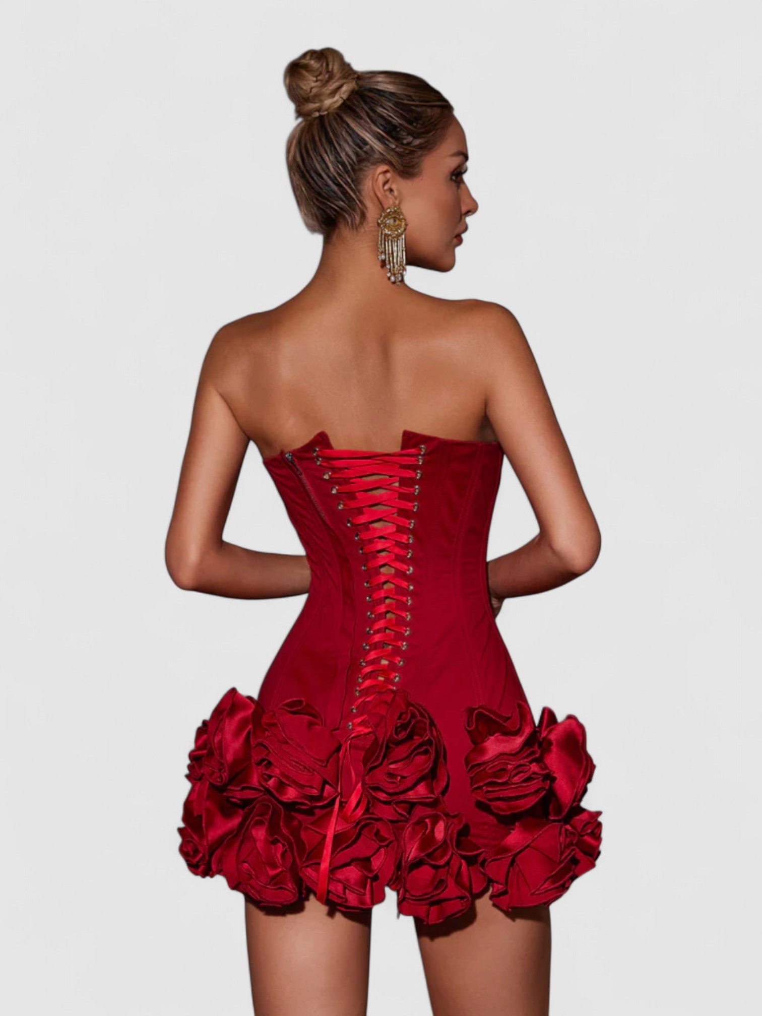 Aurelia’s Corset Mini Dress with Structured Bodice and Sleek Silhouette