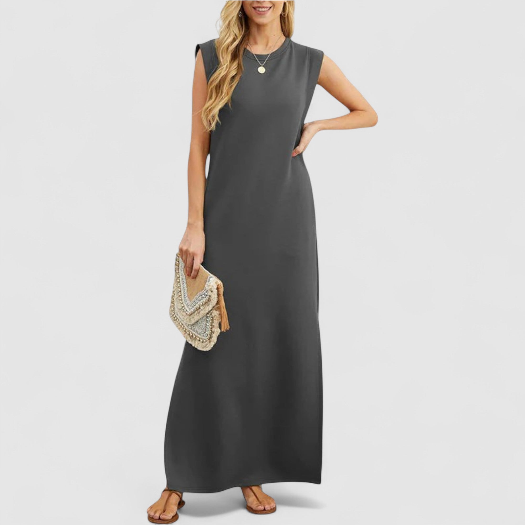 Emma's Casual Sleeveless Dress with Side Slit and Pockets