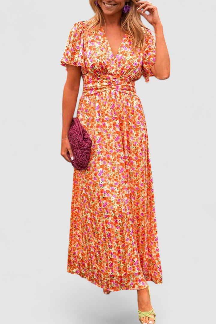 Isolde's V-Neck Maxi Dress with Elegant Lines and Day-to-Night Comfort