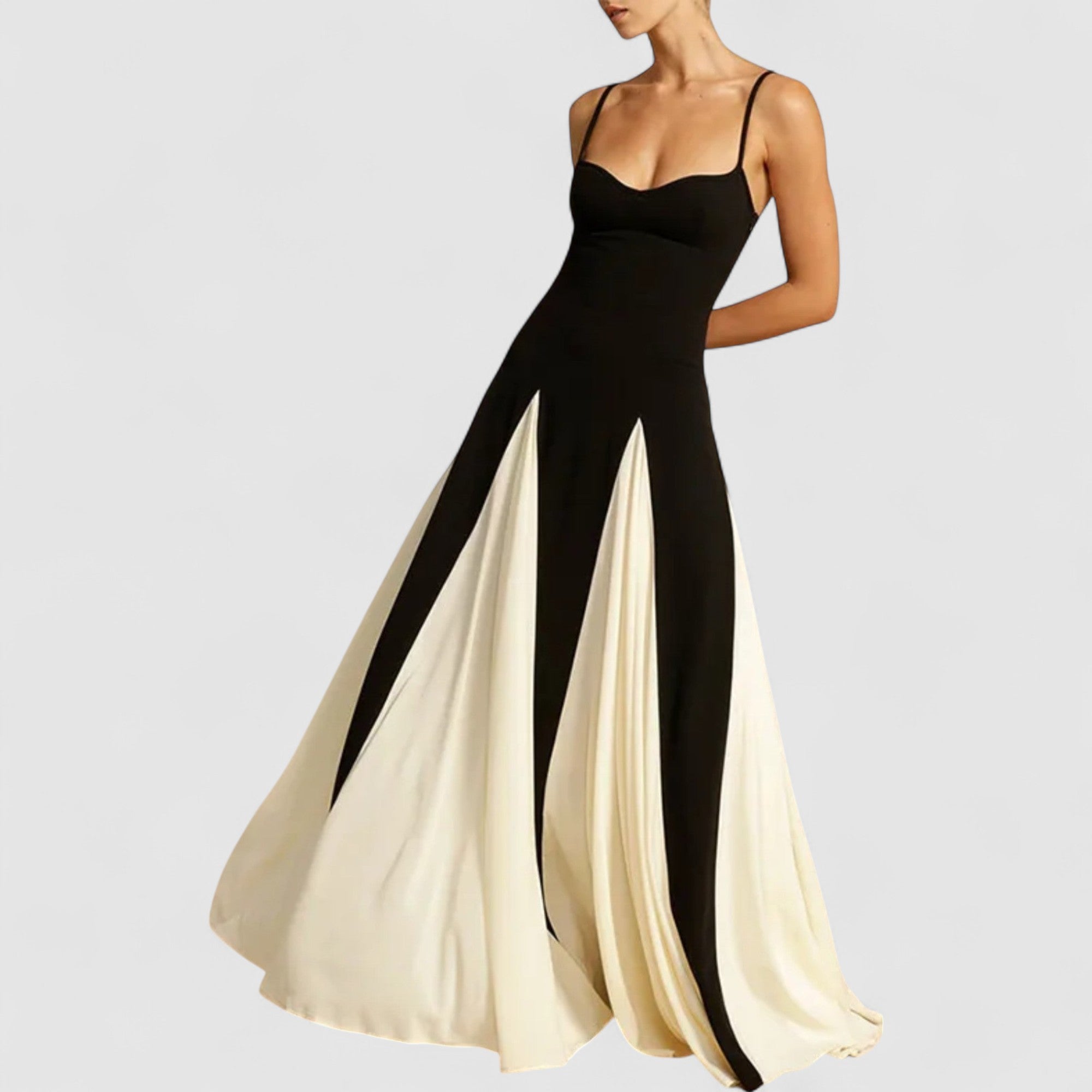 Ivy’s Maxi Dress with Elegant Contrast and Adjustable Straps
