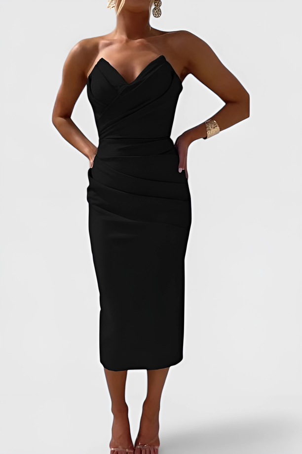 Jolie's Strapless Dress with Open Back and Flowing Silhouette
